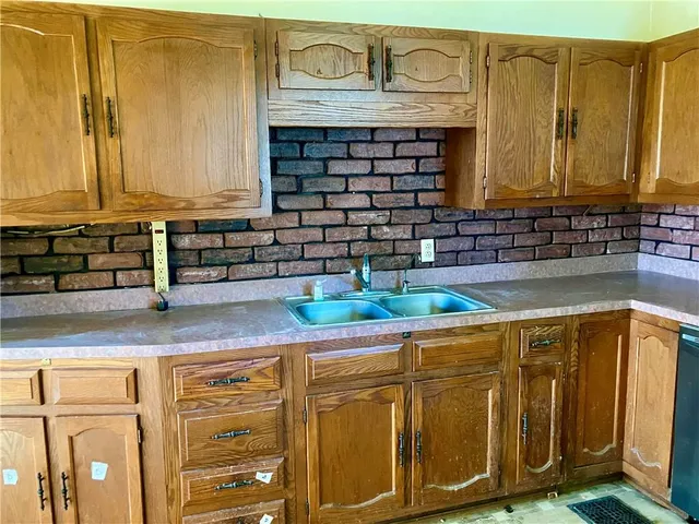 $99,900 | 405 7th Street, Braymer, MO 64624