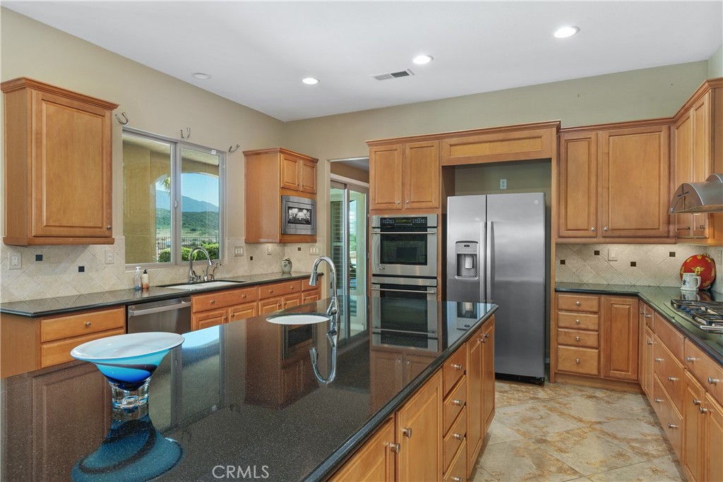 44928 Frogs Leap Street Temecula, CA 92592 - Photo 11 of 38
