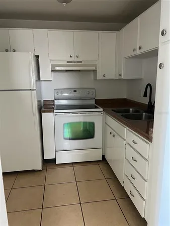 $1,200 | 8701 4th Street North, Unit 309, St. Petersburg, FL 33702