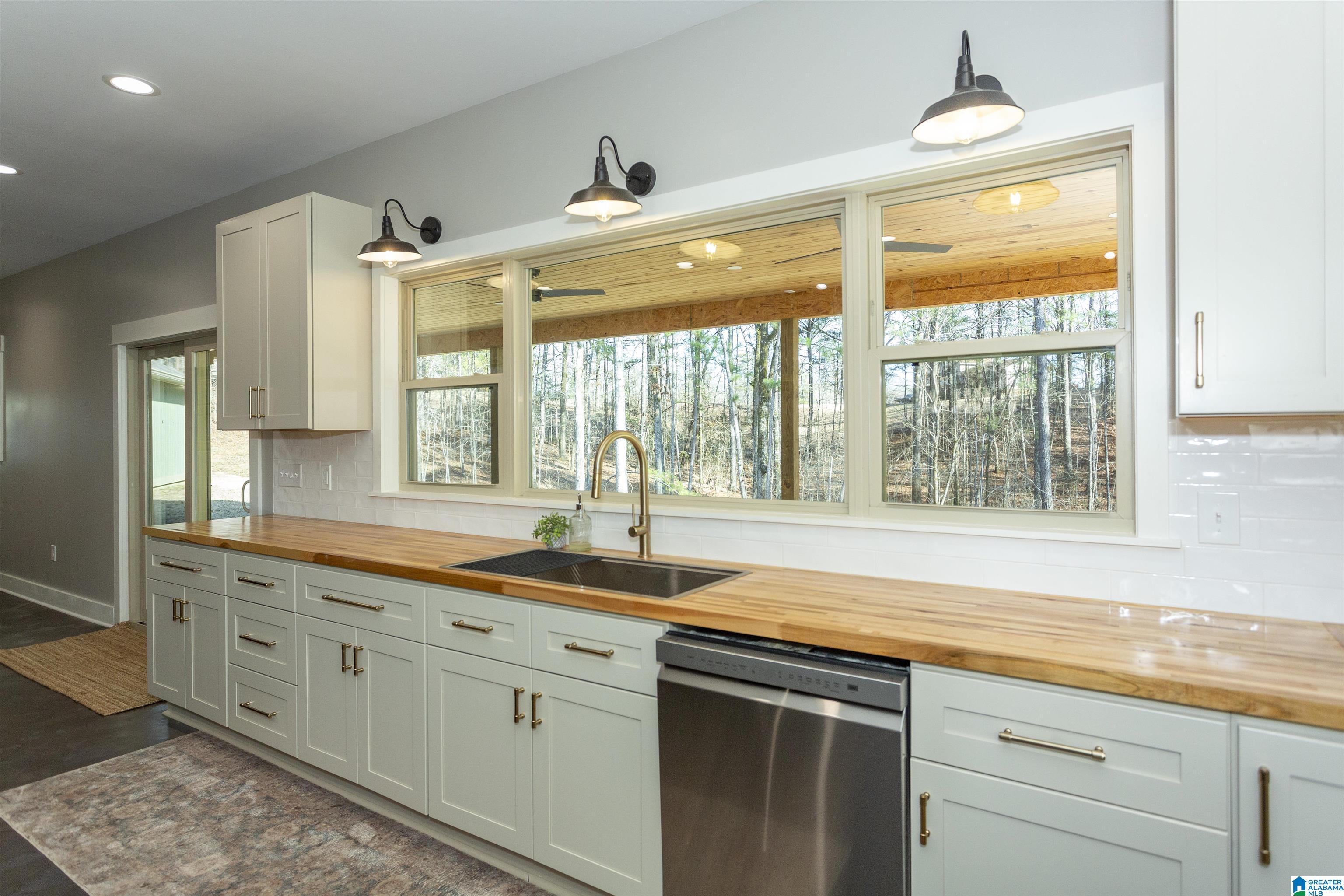 1049 Skyview Trail Trafford, AL 35172 - Photo 8 of 65