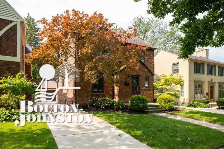 311 Merriweather Road Grosse Pointe, MI 48236 - Photo 3 of 49 311 Merriweather