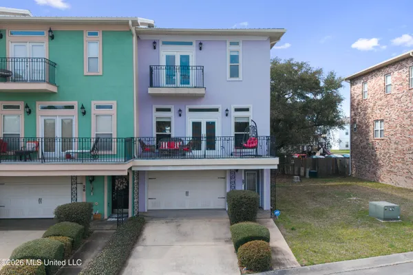 $315,000 | 27 Oak Alley Lane, Long Beach, MS 39560