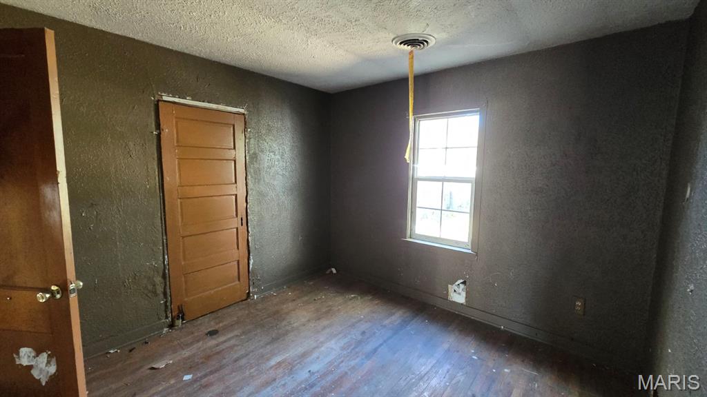 329 Watson Road Sullivan, MO 63080 - Photo 7 of 10