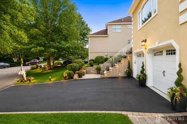 $1,175,000 | 56 Rookwood Terrace, Morris Plains, NJ 07950