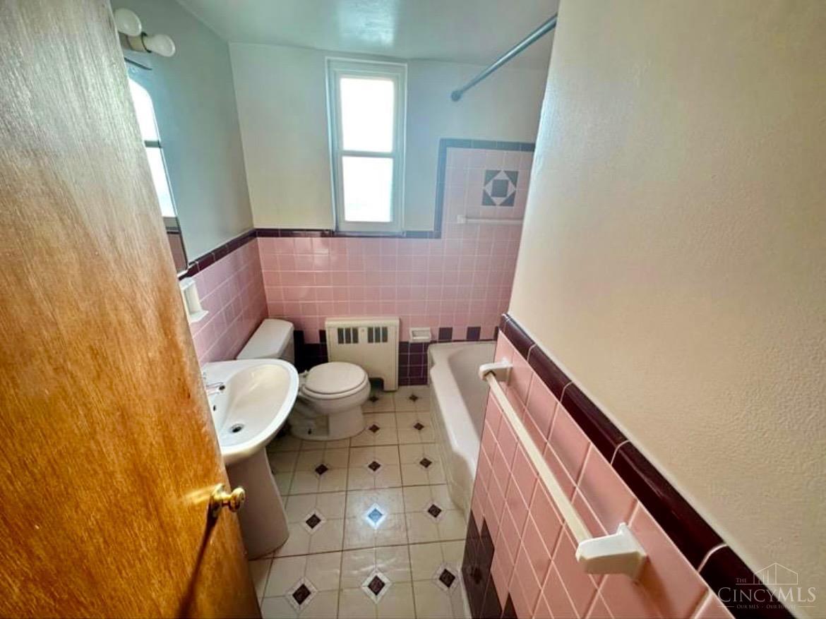 3542 Jessup Road Cincinnati, OH 45239 - Photo 11 of 30