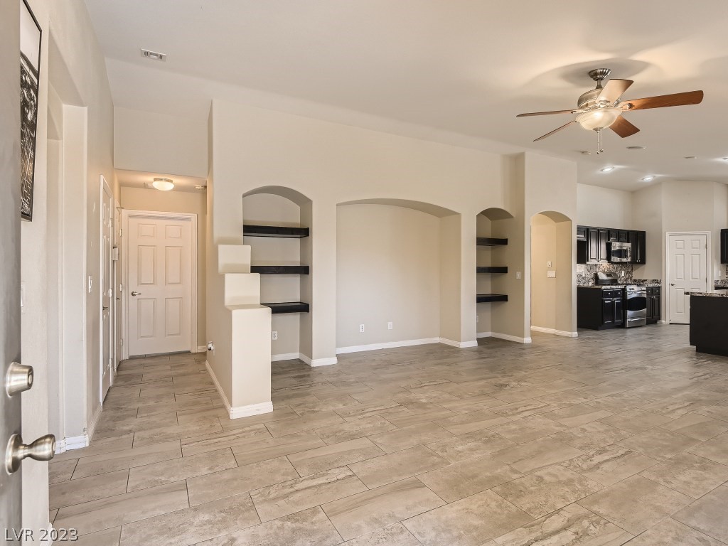 4504 Silverwind Road North Las Vegas, NV 89031 - Photo 4 of 28 Gallery Image 4