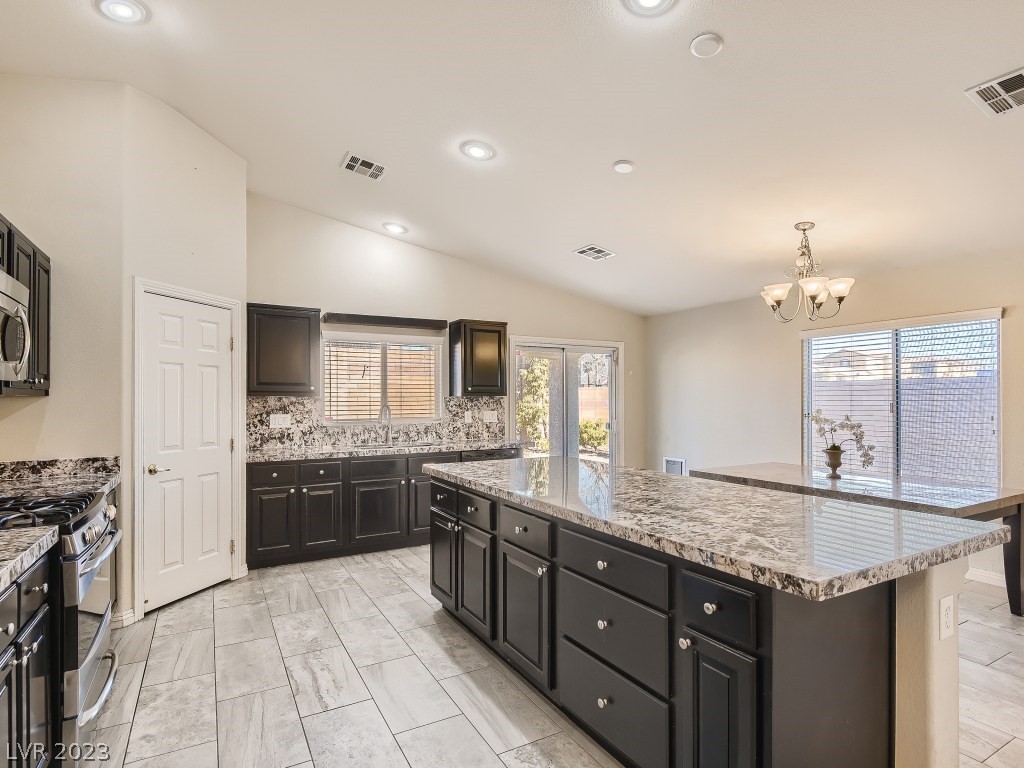 4504 Silverwind Road North Las Vegas, NV 89031 - Photo 9 of 28 Gallery Image 9