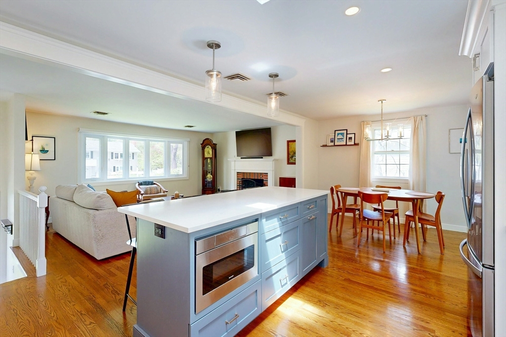 18 Emerson Road Medfield, MA 02052 - Photo 7 of 34 Gallery Image 7