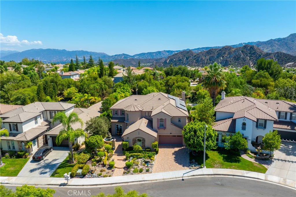 25808 Tennyson Lane Stevenson Ranch, CA 91381 - Photo 73 of 74 an aerial view of a house with a garden