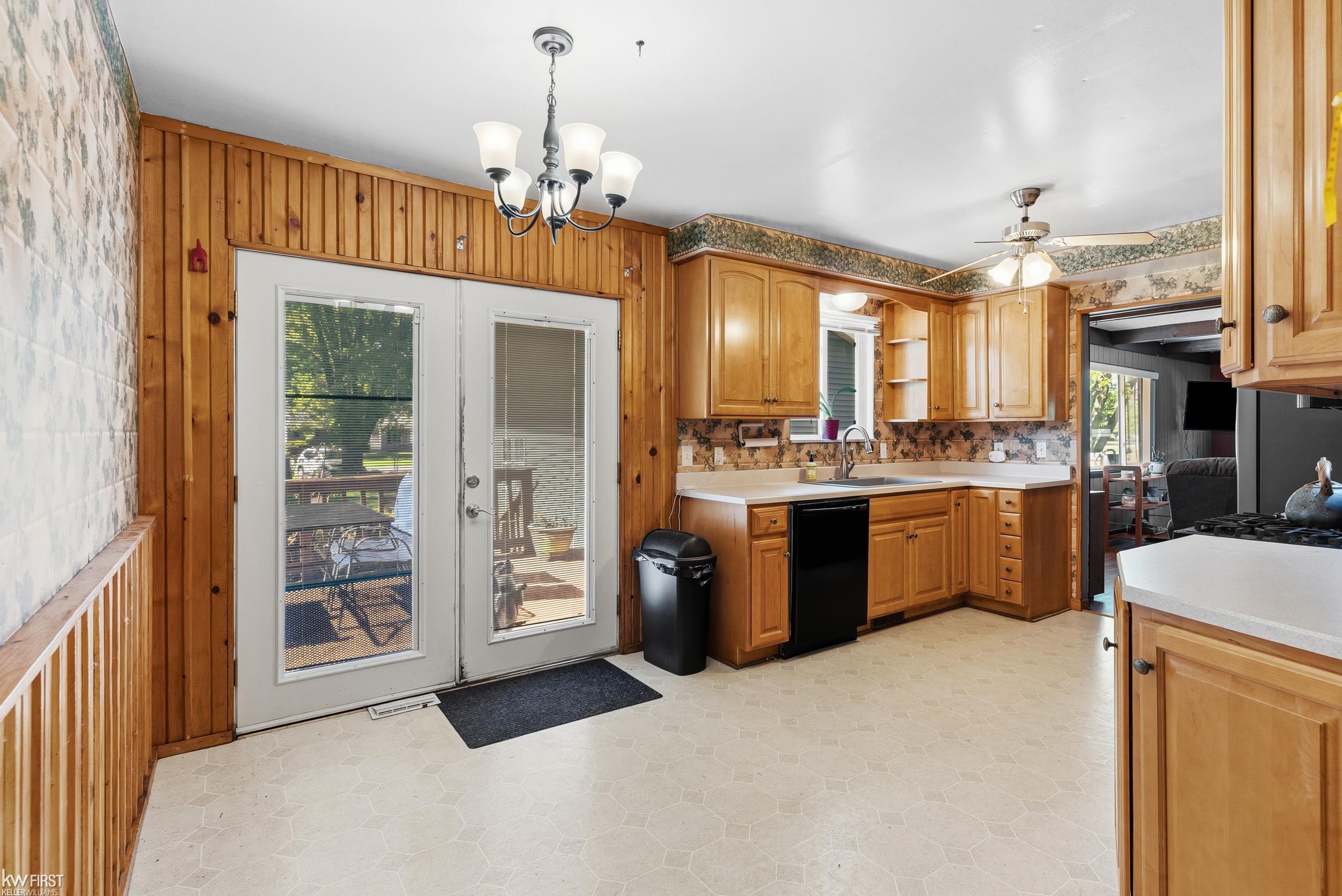 4271 Highland Road Milford, MI 48380 - Photo 21 of 48