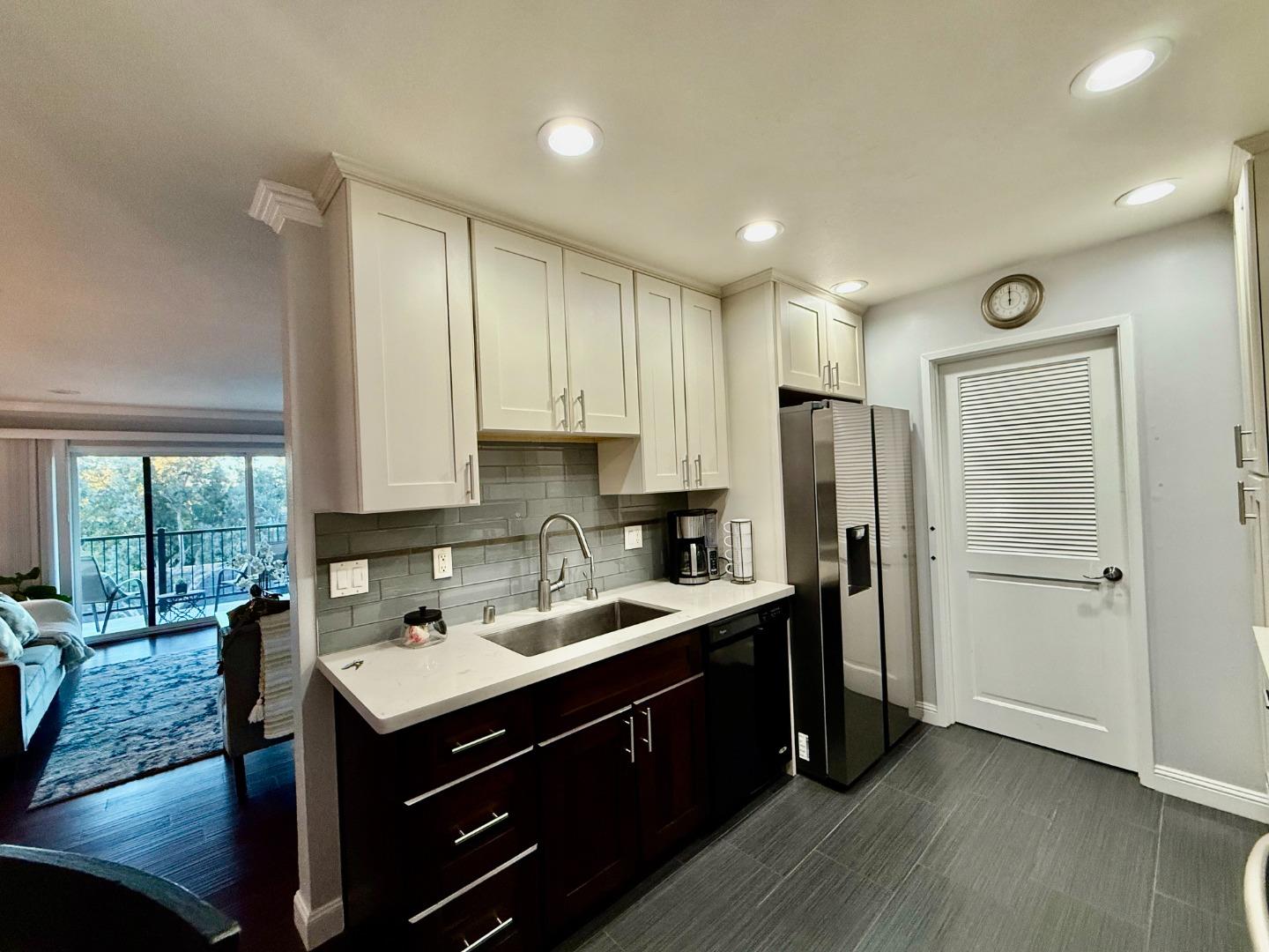 1031 Cherry Avenue, Unit 20 San Bruno, CA 94066 - Photo 13 of 34