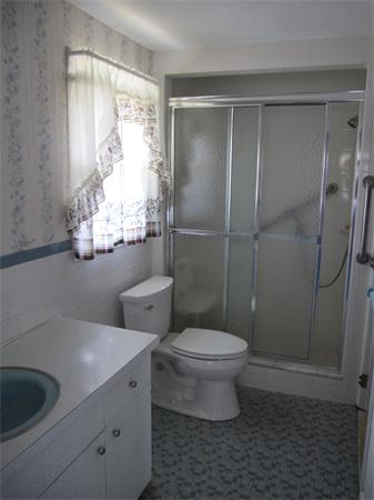 257 Maureen Road Bellingham, MA 02019 - Photo 4 of 6 Gallery Image 4