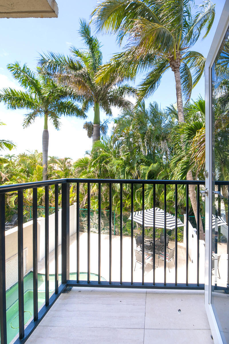 247 South Ocean Boulevard, Unit B Boca Raton, FL 33432 - Photo 23 of 24 Photo-49