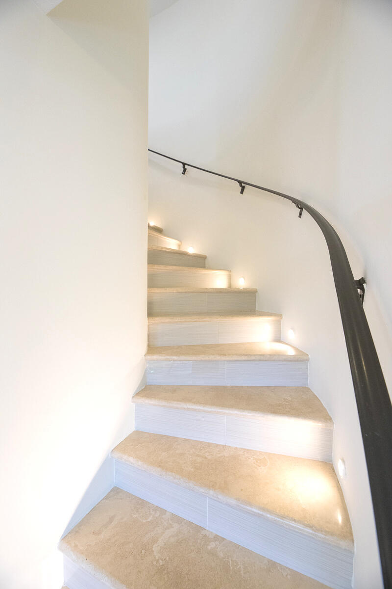 247 South Ocean Boulevard, Unit B Boca Raton, FL 33432 - Photo 5 of 24 Photo-44