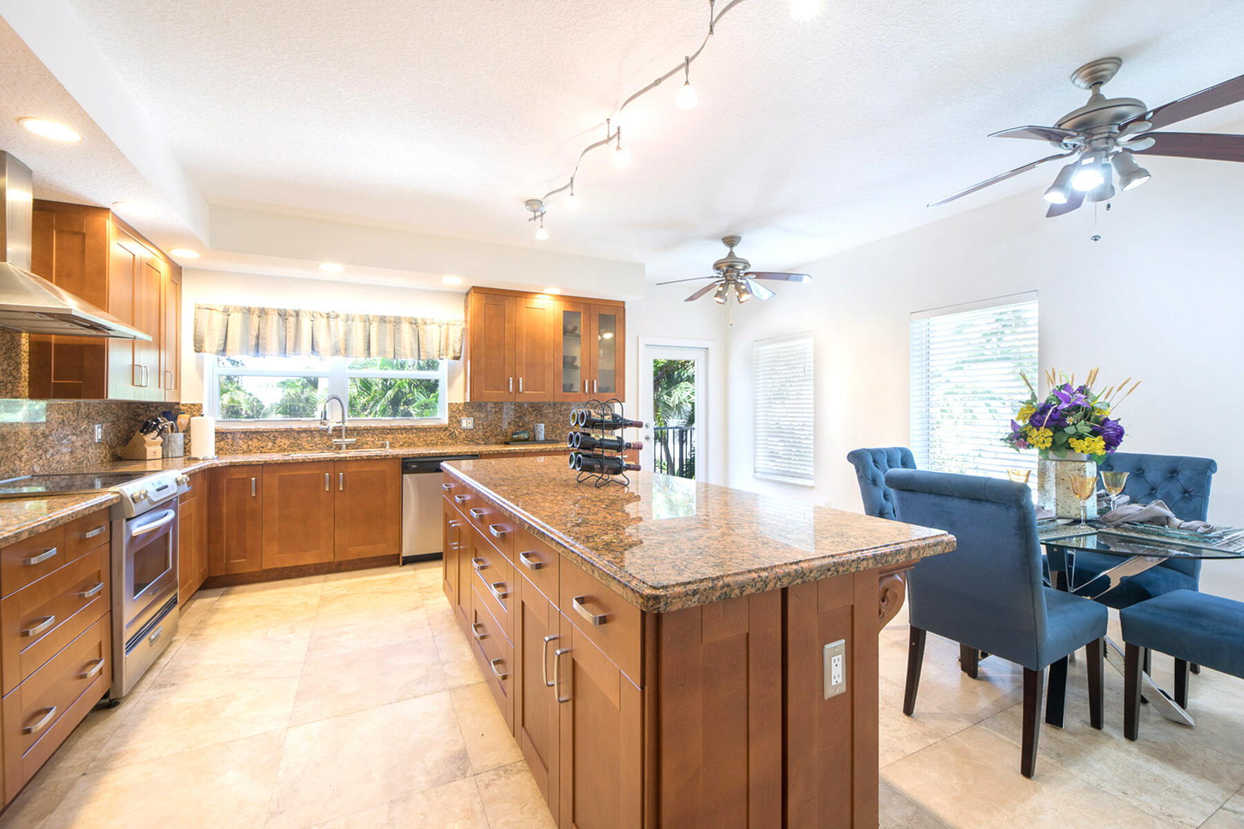 247 South Ocean Boulevard, Unit B Boca Raton, FL 33432 - Photo 10 of 24 Photo-17