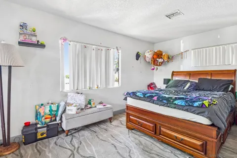 $1,378,400 | 2539 Galveston Street, San Diego, CA 92110