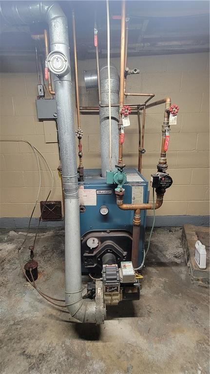 1245 Blacks Hill Road Boswell, PA 15531 - Photo 36 of 48 a room with a washing machine