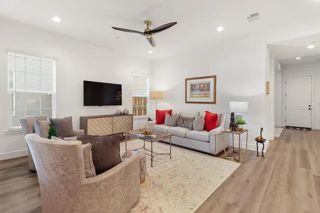 $1,125,000 | 2267 Donner Way, Sacramento, CA 95818