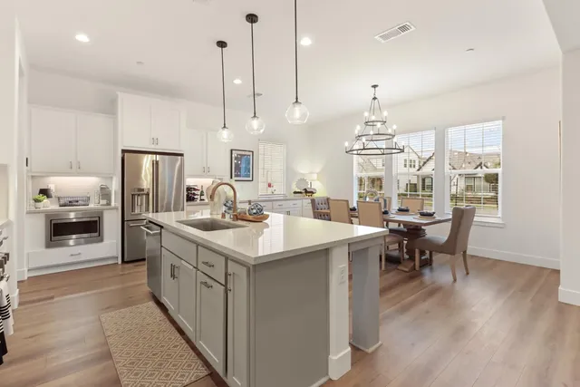 $1,125,000 | 2267 Donner Way, Sacramento, CA 95818