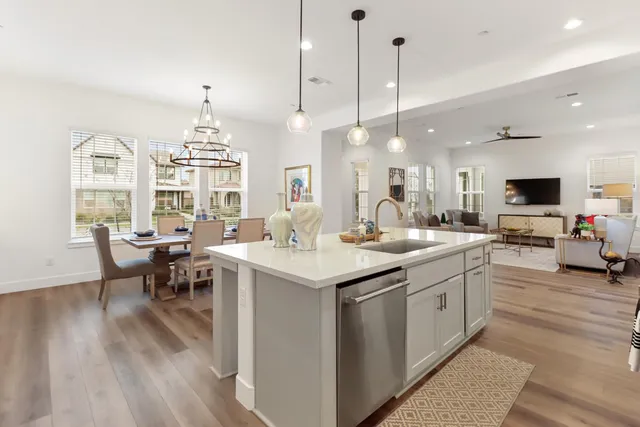 $1,125,000 | 2267 Donner Way, Sacramento, CA 95818