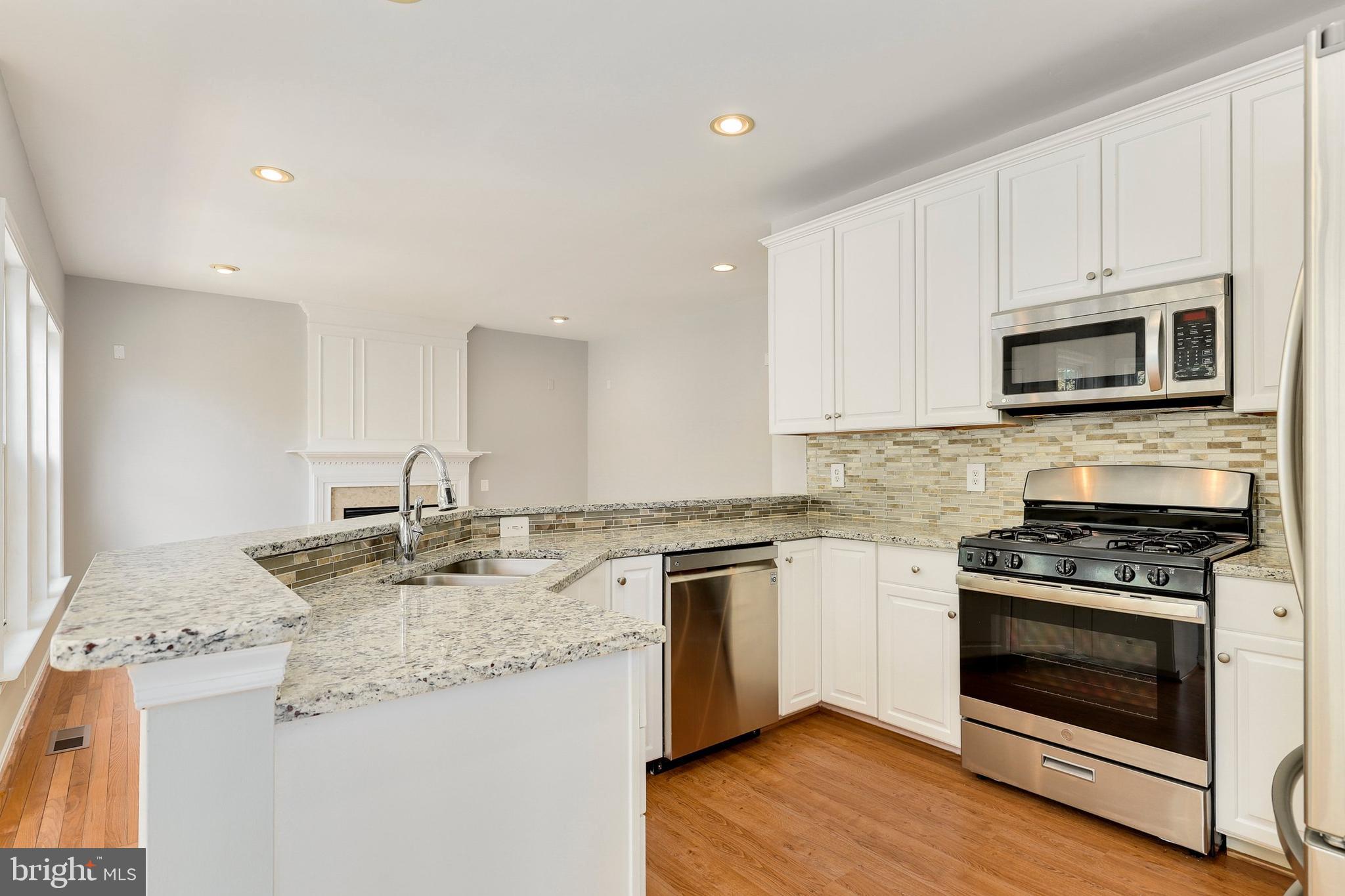 2492 Leyland Ridge Road Herndon, VA 20171 - Photo 20 of 60