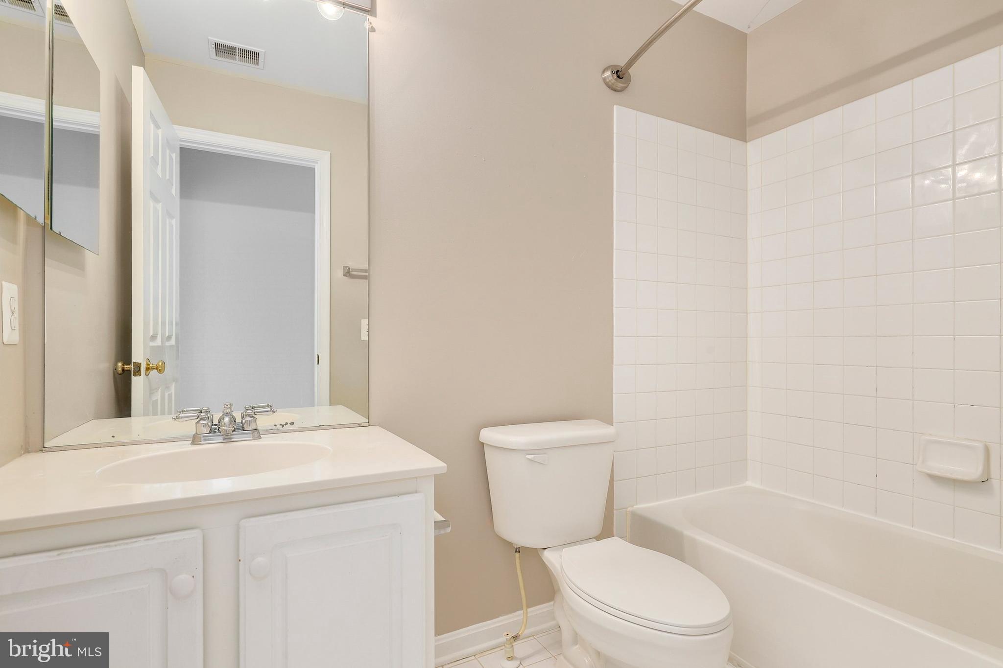 2492 Leyland Ridge Road Herndon, VA 20171 - Photo 28 of 60