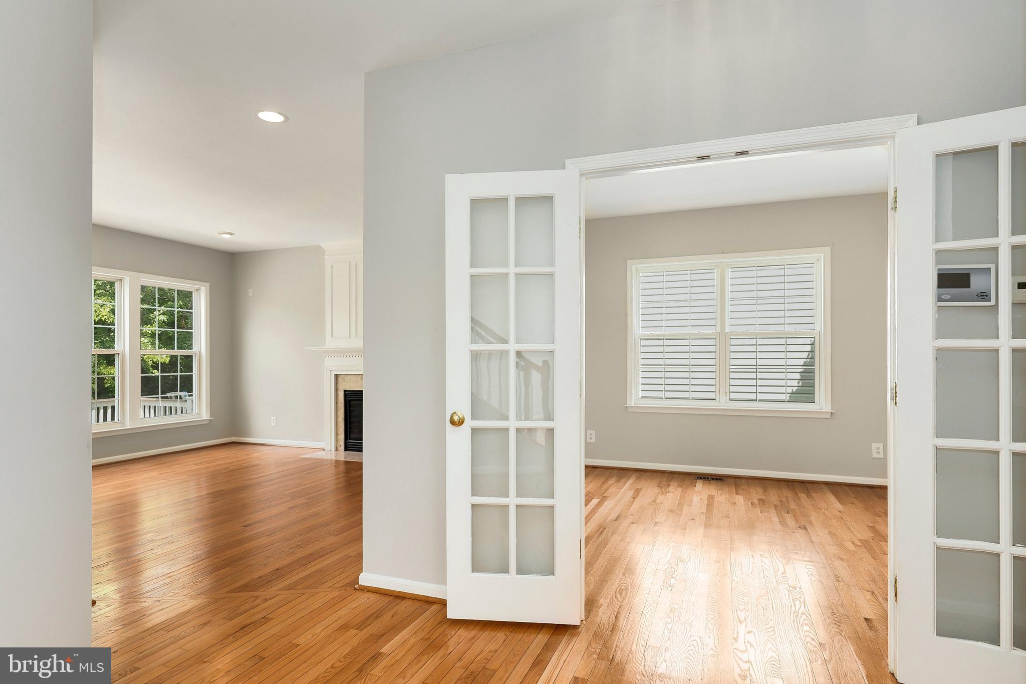 2492 Leyland Ridge Road Herndon, VA 20171 - Photo 9 of 60