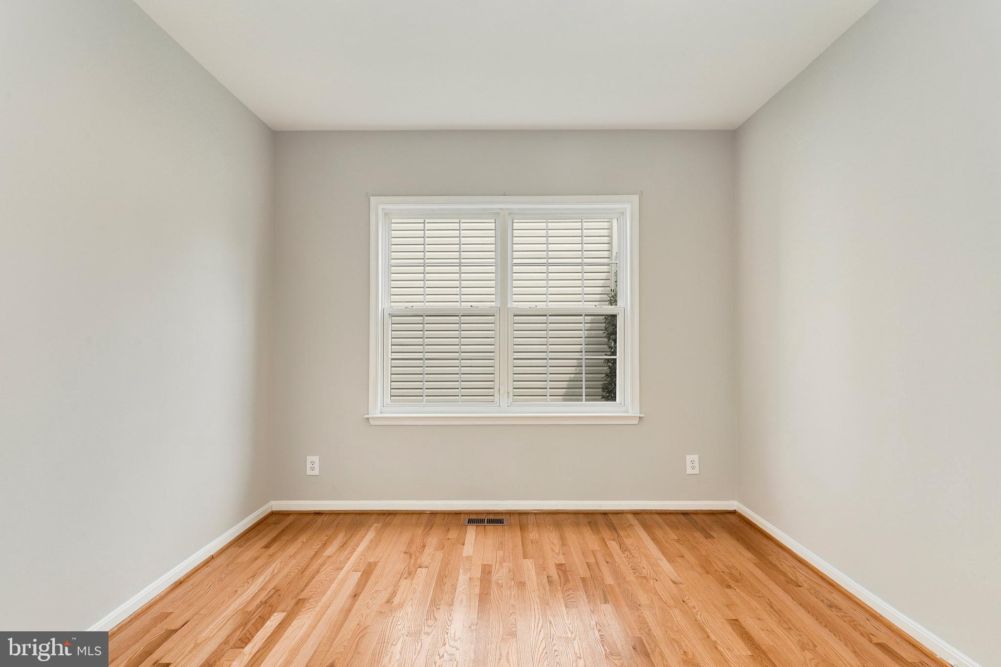 2492 Leyland Ridge Road Herndon, VA 20171 - Photo 10 of 60