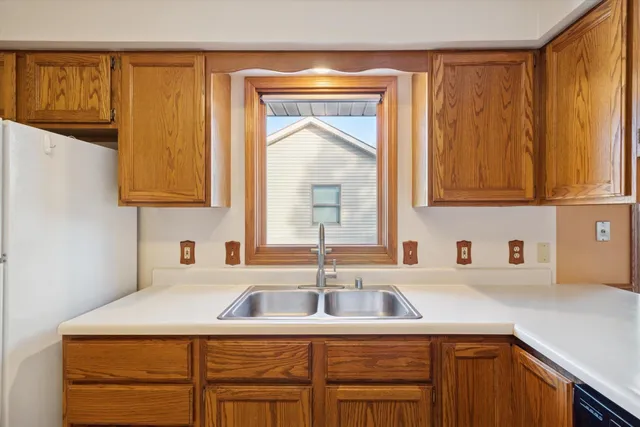 $360,000 | 1520 Shannon Drive, Janesville, WI 53546