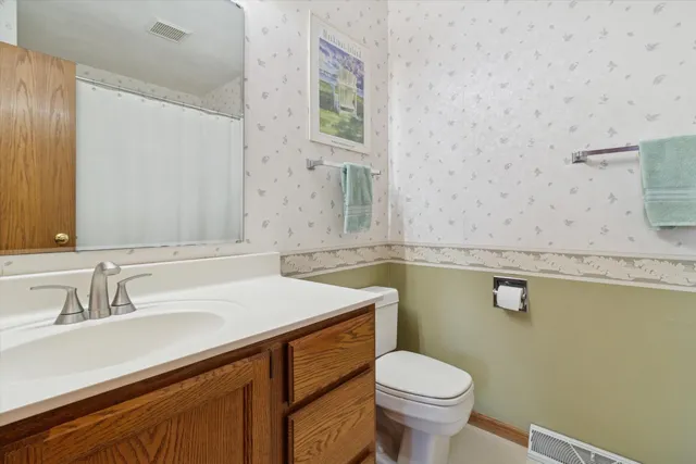 $360,000 | 1520 Shannon Drive, Janesville, WI 53546