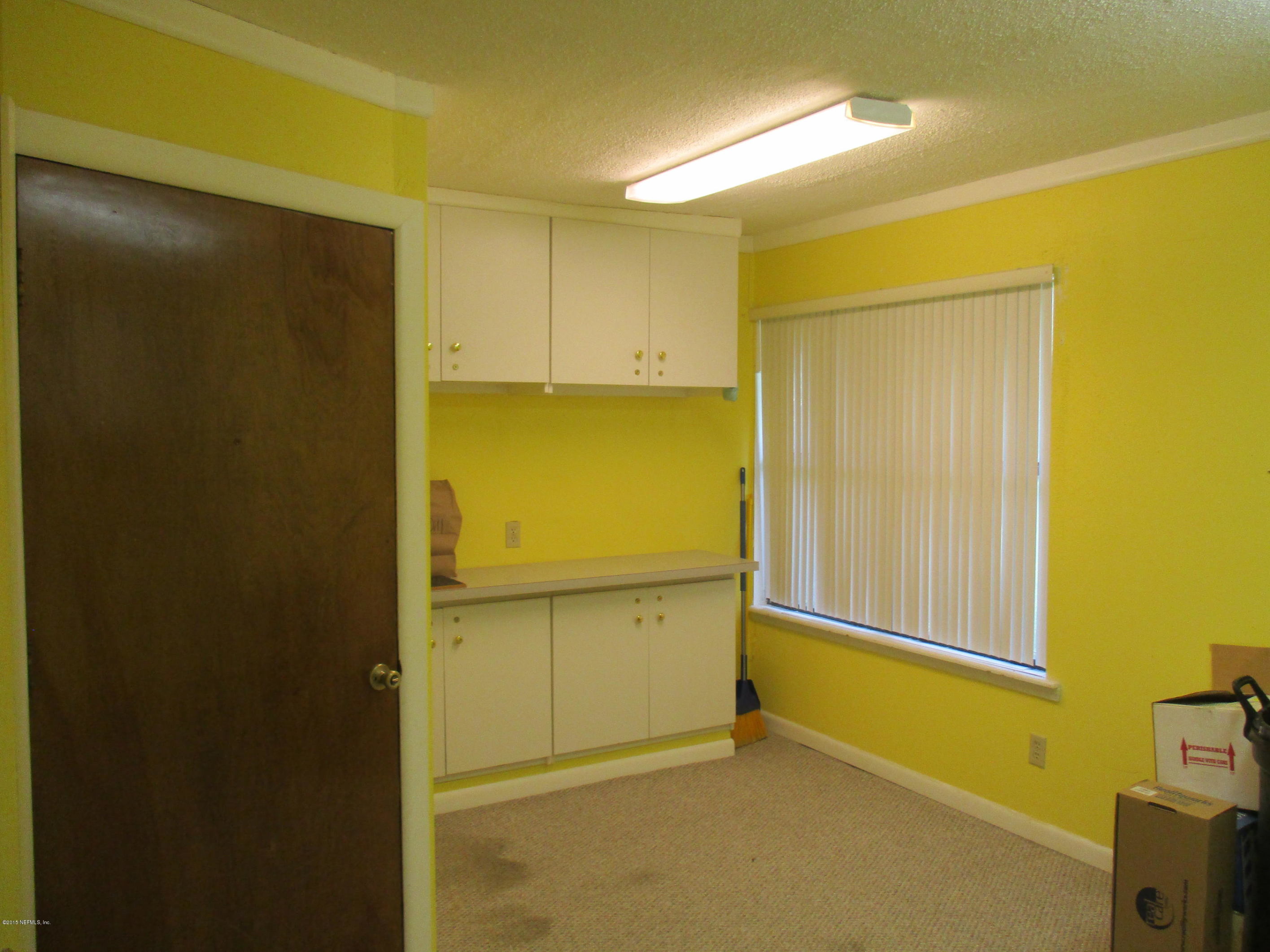 1105 Cactus Cut Road Middleburg, FL 32068 - Photo 10 of 36 Laundry Room