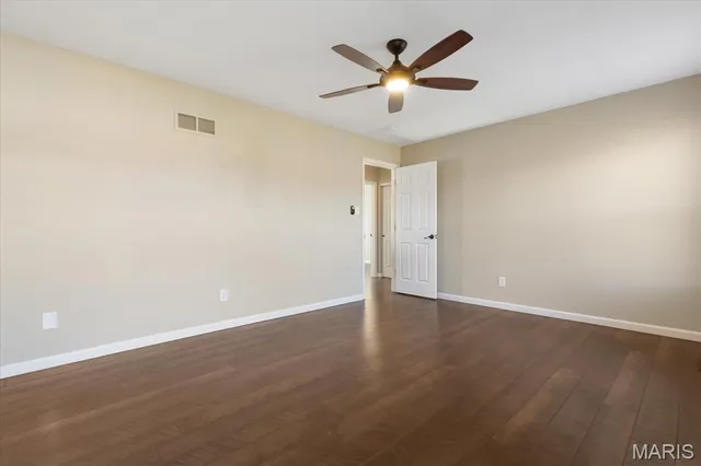 $349,900 | 11329 Brierhall Circle, Maryland Heights, MO 63043