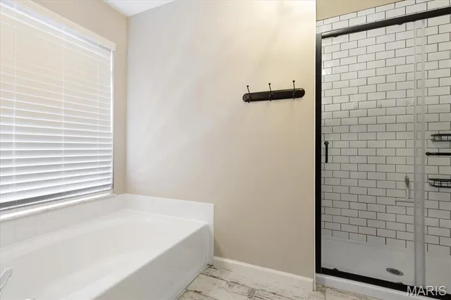 $349,900 | 11329 Brierhall Circle, Maryland Heights, MO 63043