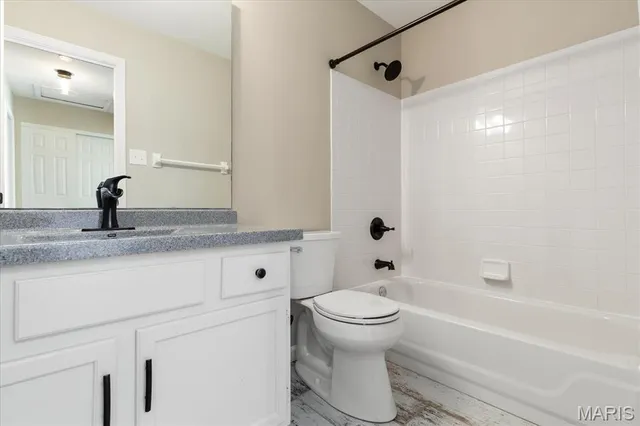 $349,900 | 11329 Brierhall Circle, Maryland Heights, MO 63043