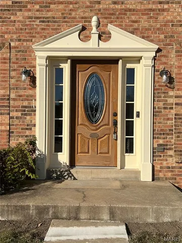 $349,900 | 11329 Brierhall Circle, Maryland Heights, MO 63043