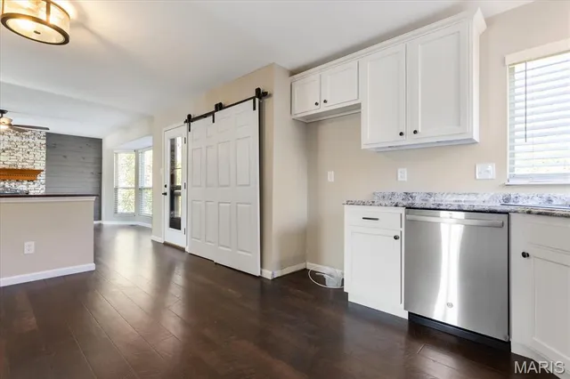 $349,900 | 11329 Brierhall Circle, Maryland Heights, MO 63043