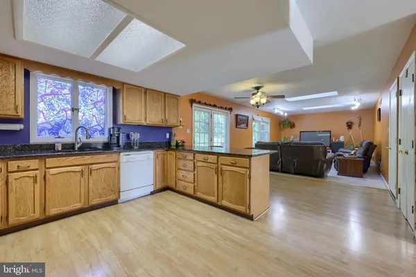 $385,999 | 2001 Parkview Drive, Red Lion, PA 17356