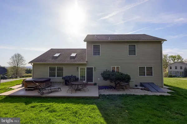 $385,999 | 2001 Parkview Drive, Red Lion, PA 17356
