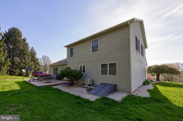 $385,999 | 2001 Parkview Drive, Red Lion, PA 17356