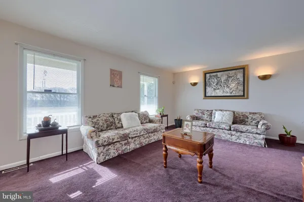 $385,999 | 2001 Parkview Drive, Red Lion, PA 17356