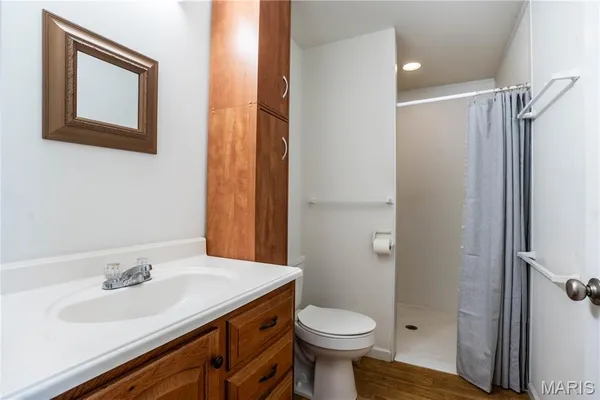 $470,000 | 127 Mar Pat Drive, Wentzville, MO 63385