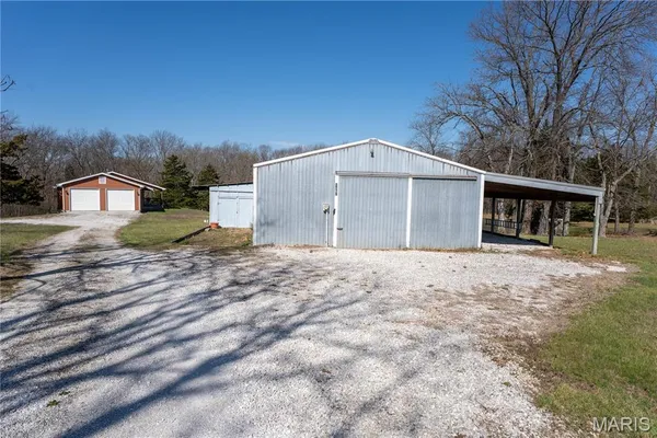 $470,000 | 127 Mar Pat Drive, Wentzville, MO 63385