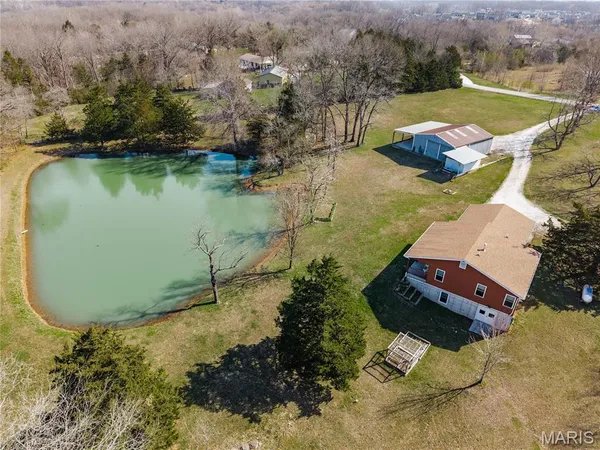 $470,000 | 127 Mar Pat Drive, Wentzville, MO 63385