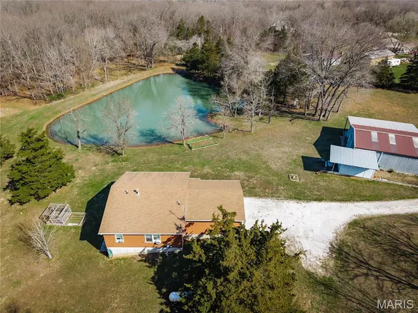 $470,000 | 127 Mar Pat Drive, Wentzville, MO 63385