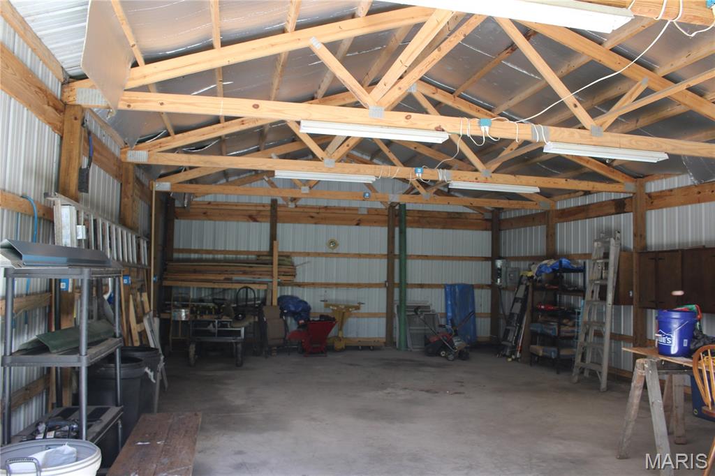 209 South Elm Street Bellflower, MO 63333 - Photo 13 of 21