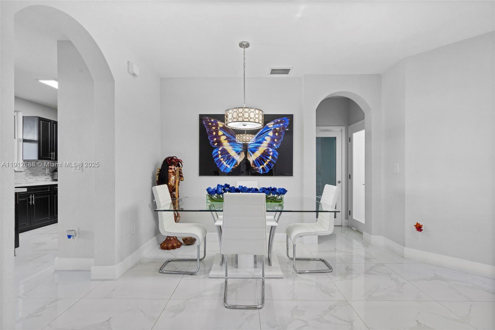 15245 Southwest 8th Way Miami, FL 33194 - Photo 6 of 25