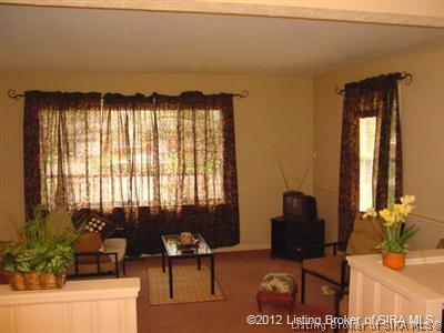 2599 East Robin Road New Albany, IN 47150 - Photo 4 of 19 Gallery Image 4