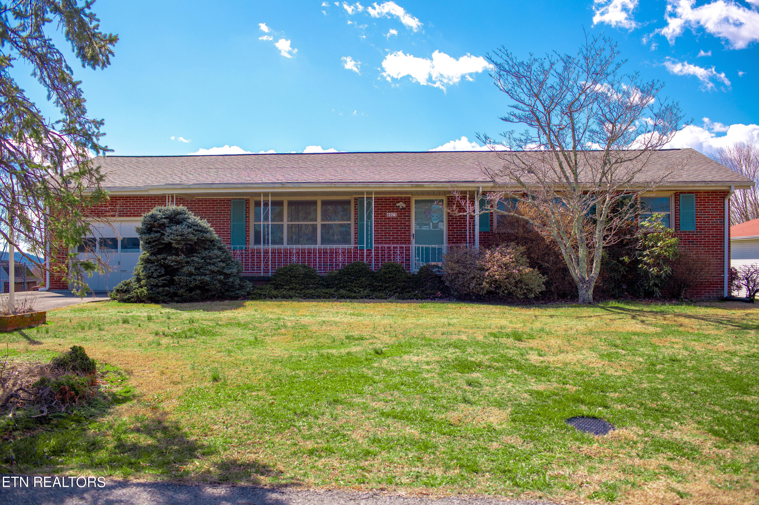 8025 Ewing Road Powell, TN 37849 - Photo 1 of 12 IMG_7713
