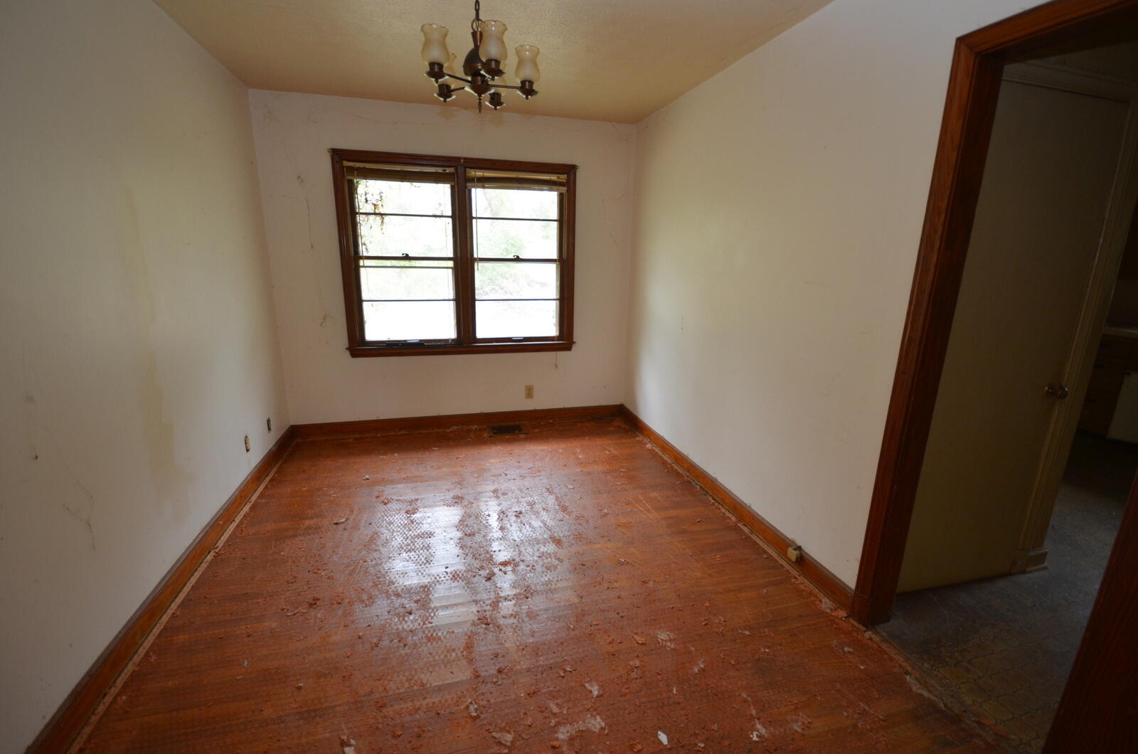 1716 Happy Hill Road Kingsport, TN 37660 - Photo 4 of 17 DSC_0116