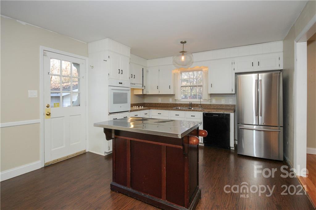 11305 Torino Road Matthews, NC 28105 - Photo 12 of 46 Gallery Image 12
